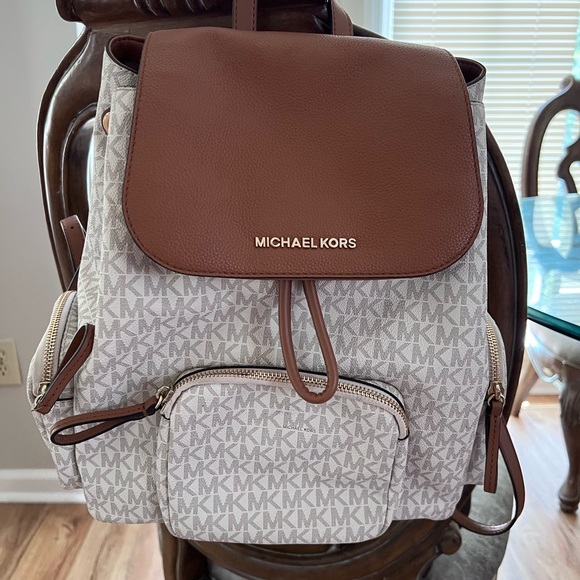 Michael Kors Abbey Large Cargo Backpack Vanilla - Picture 1 of 7